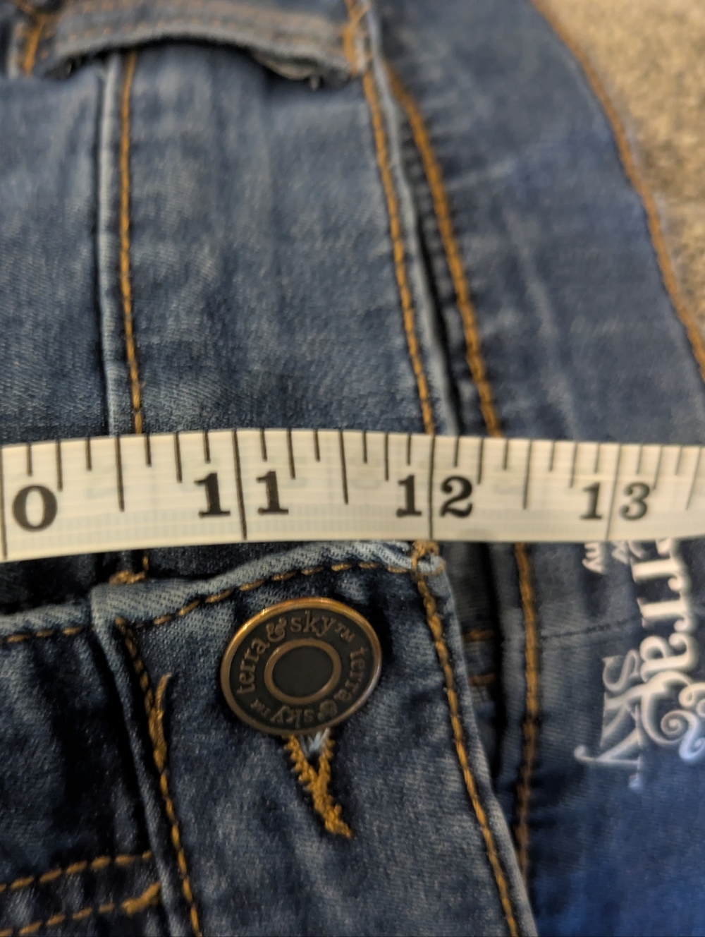 🔴 terra + Sky High-Rise Slim Jeans in Medium Wash - Picture 10 of 11